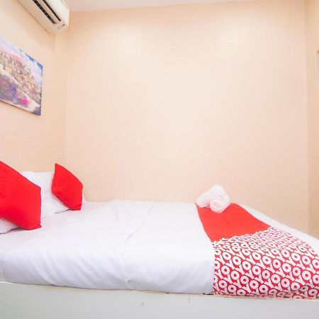 Oyo 1224 Hotel Hajah Rohayah Tanjong Malim Buitenkant foto